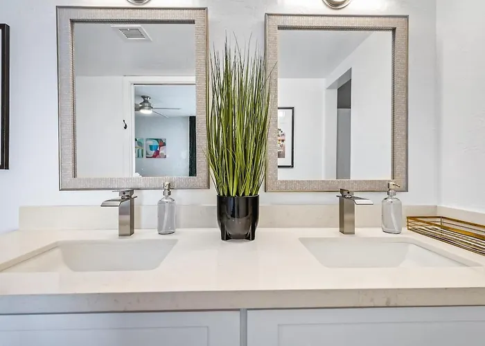 Holiday home Modern Retreat Minutes From Shopping Dining & Golf Scottsdale